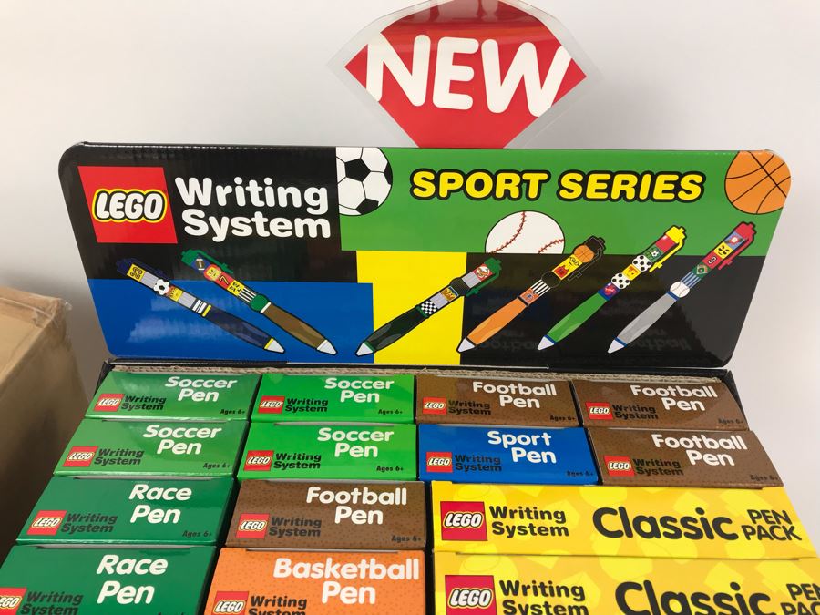 New 2000 LEGO Pens Multi-Pack Writing System Pens Merchandiser Store Display By The CDM Company - 19 Pens [Photo 3]