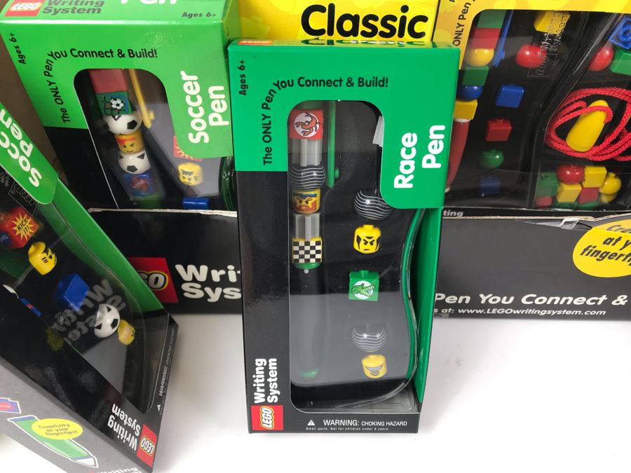 New 2000 LEGO Pens Multi-Pack Writing System Pens Merchandiser Store Display By The CDM Company - 19 Pens [Photo 13]