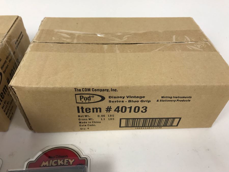 New 2004 Mickey Mouse Disney Limited Edition Individually Numbered Collectible Memorabilia Pod Pens - 8 Pens [Photo 11]