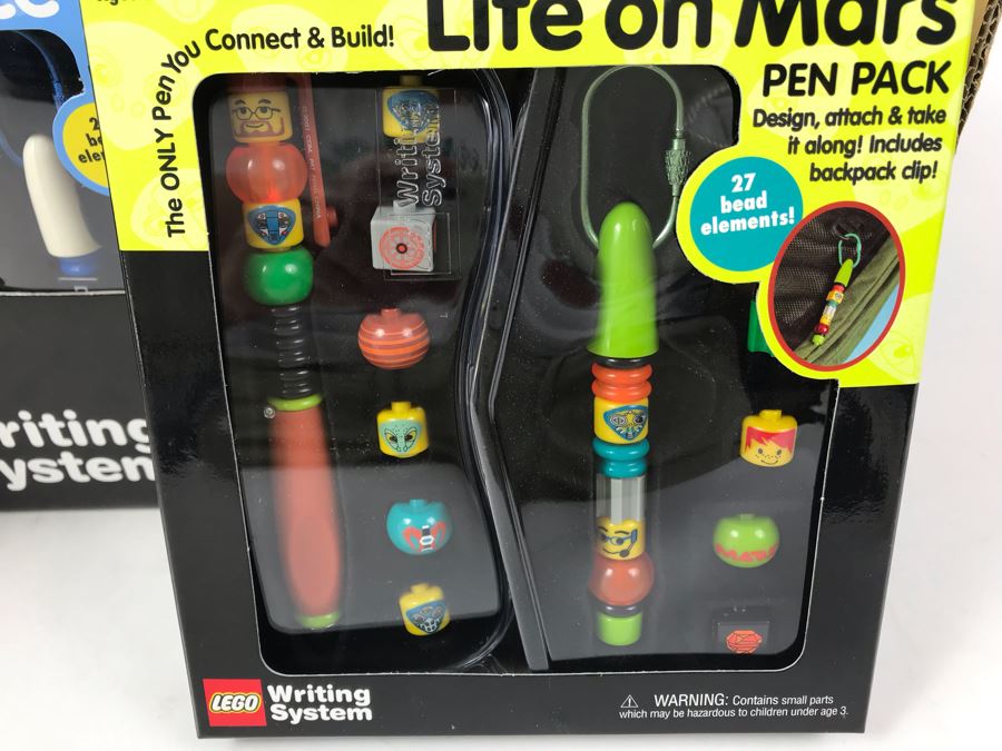 New 2001 LEGO Writing System Pen Packs: Life On Mars Pen Packs, Space Port Pen Packs, Dream Star Pen Packs, Safari Pen Packs, Alpha Pen Packs, Classic Pen Packs Merchandiser Store Display By The CDM Company - 12 Pen Packs [Photo 8]