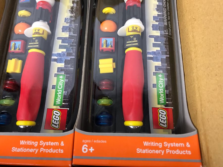 New 2004 LEGO World City Pens Writing System Pens By The CDM Company - 6 Pens [Photo 3]