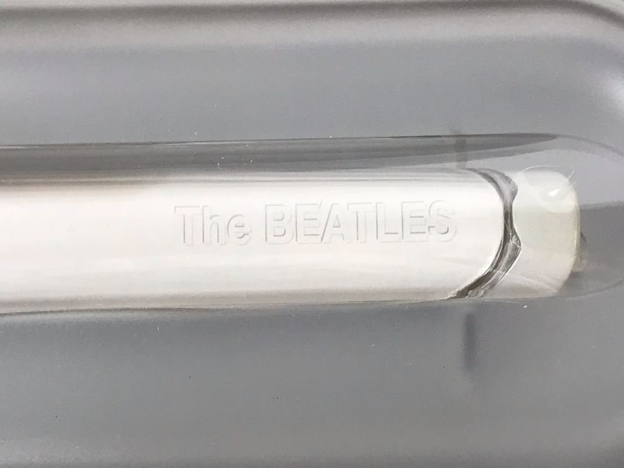 New The Beatles White Album Limited Edition Individually Numbered Collectible Memorabilia Pod Pens - 8 Pens [Photo 6]