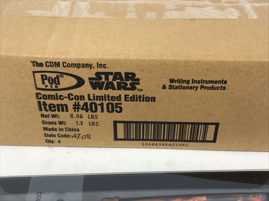 New Sealed Box Of (4) 2004 Star Wars Comic-Con Limited Edition Individually Numbered Collectible Memorabilia Pod Pens Plus One Loose Pen - 5 Pens [Photo 8]