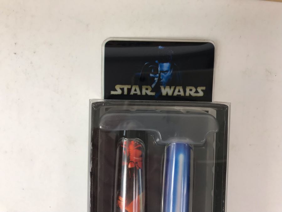 New Sealed Box Of (4) 2004 Star Wars Comic-Con Limited Edition Individually Numbered Collectible Memorabilia Pod Pens Plus One Loose Pen - 5 Pens [Photo 6]