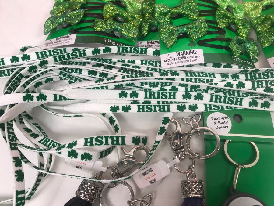 Just Added - Ireland Lot With Keychains, Key Fobs, Patches, Irish Barrettes, Irish Shoe Laces, Irish Bandanas, (2) Irish Dog Collars, Irish Dog Leash And Pink Basket - See Photos [Photo 12]