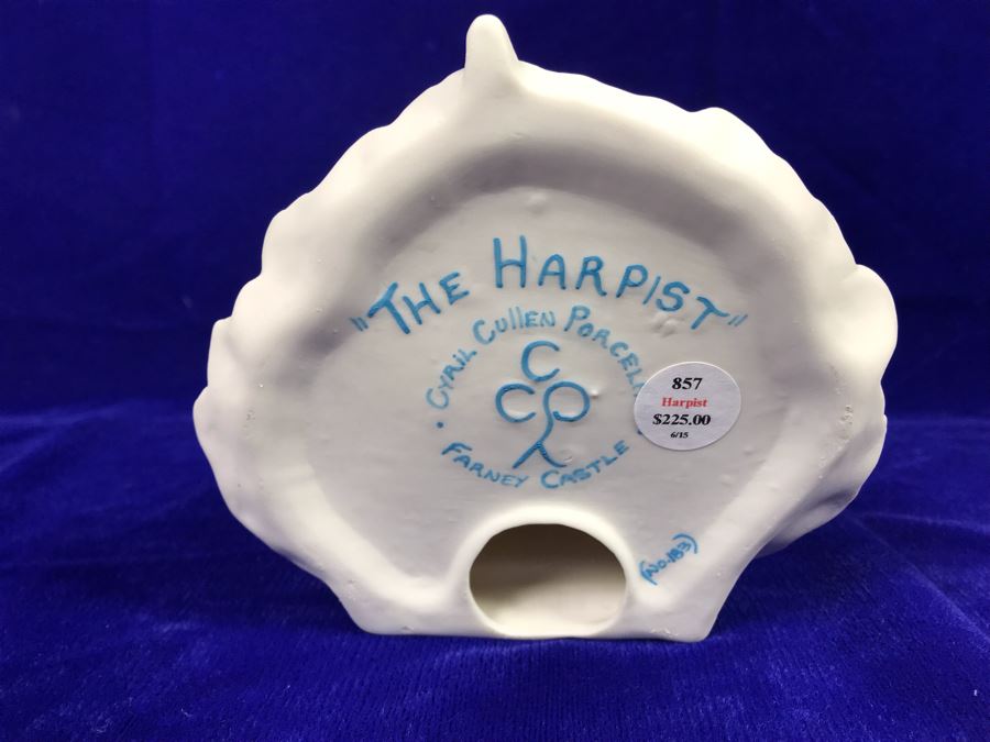 Just Added - Cyril Cullen Farney Castle The Harpist Figurine Made In Ireland Retails $225 [Photo 2]