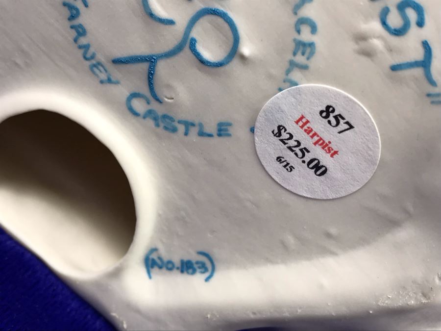 Just Added - Cyril Cullen Farney Castle The Harpist Figurine Made In Ireland Retails $225 [Photo 9]