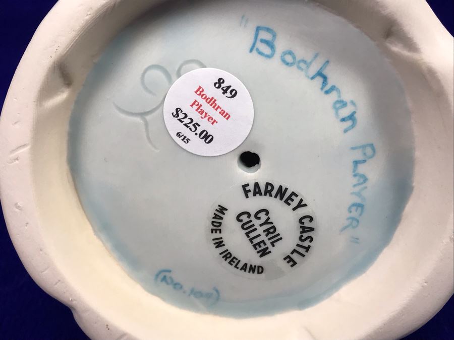 Just Added - Cyril Cullen Farney Castle Bodhran Player Figurine Made In Ireland Retails $225 [Photo 10]