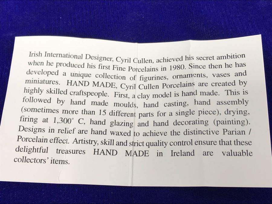 Just Added - Cyril Cullen Of Farney Castle Face Of Shannon Vase And Irish Hound Vase Retails $138 [Photo 13]
