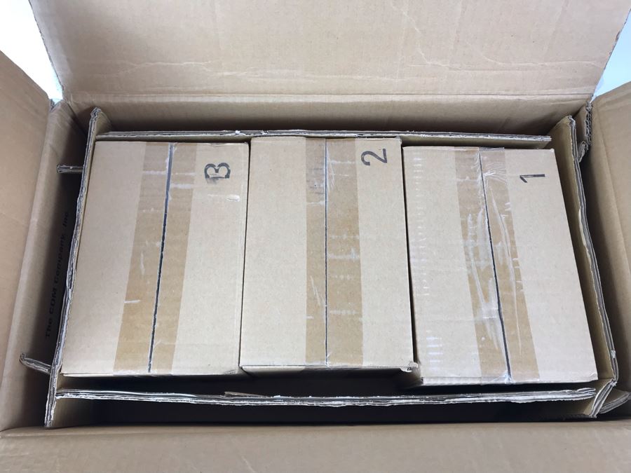 Sealed Box Of New Michael Jordan Upper Deck Collectibles Signature Series Limited Edition Individually Numbered Collectible Memorabilia Pod Pens With Merchandiser Store Display By The CDM Company - 24 Michael Jordan Pens [Photo 4]