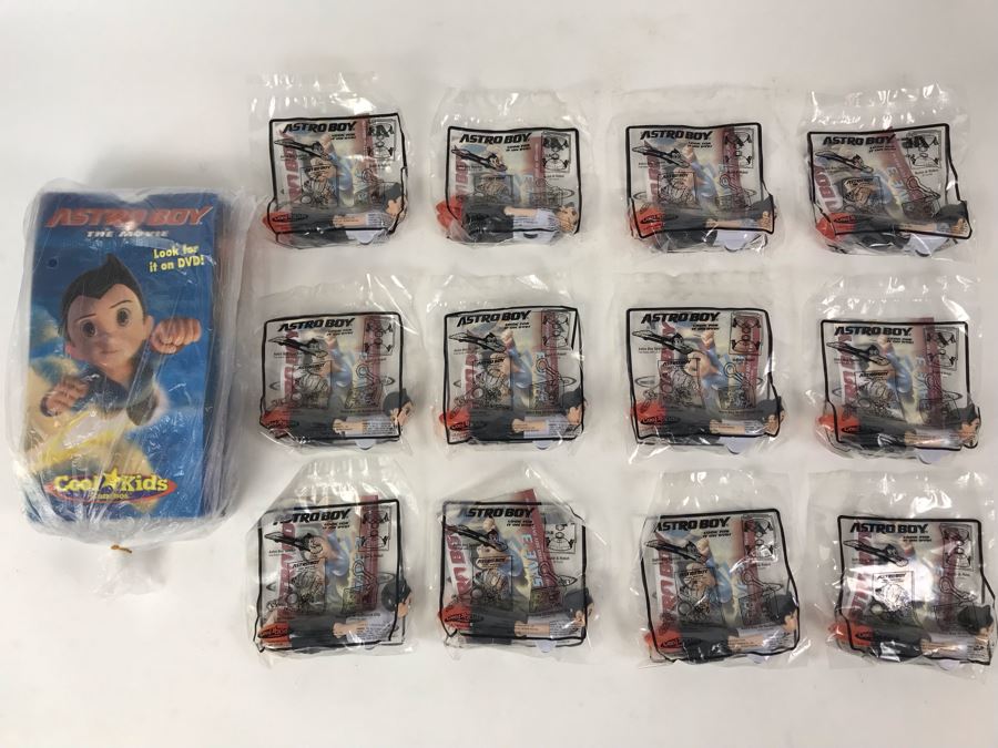 New Carl's Jr. Astro Boy Promotional Items Including Mini Banner, Window Cling And (24) Happy Meal Astro Boy Toys [Photo 18]