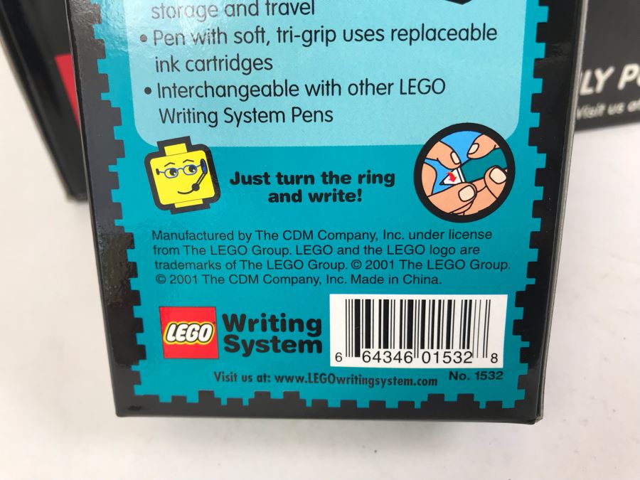 New 2001 LEGO Writing System Writing System Pens: Legoland Pen, Aquazone Pen, Faces Pen, Knights' Kingdom Pen Merchandiser Store Display By The CDM Company - 24 Pens [Photo 9]