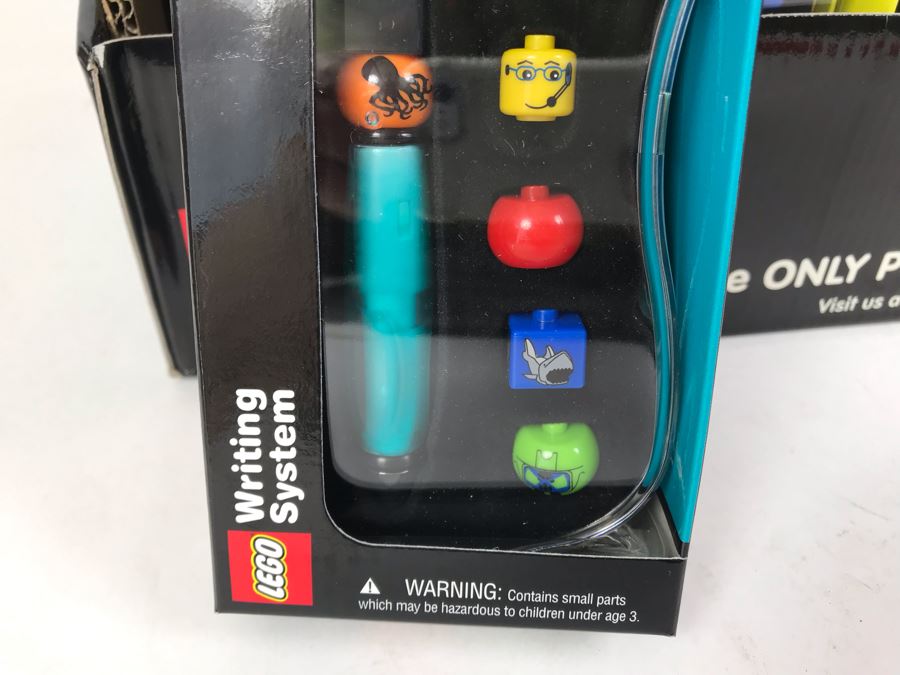 New 2001 LEGO Writing System Writing System Pens: Legoland Pen, Aquazone Pen, Faces Pen, Knights' Kingdom Pen Merchandiser Store Display By The CDM Company - 24 Pens [Photo 7]