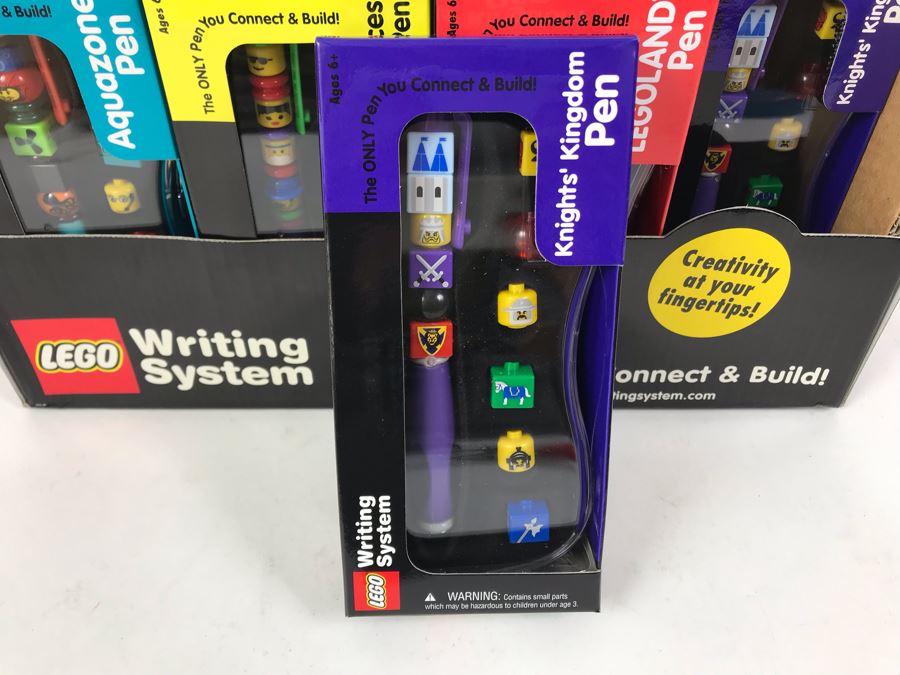 New 2001 LEGO Writing System Writing System Pens: Legoland Pen, Aquazone Pen, Faces Pen, Knights' Kingdom Pen Merchandiser Store Display By The CDM Company - 24 Pens [Photo 16]