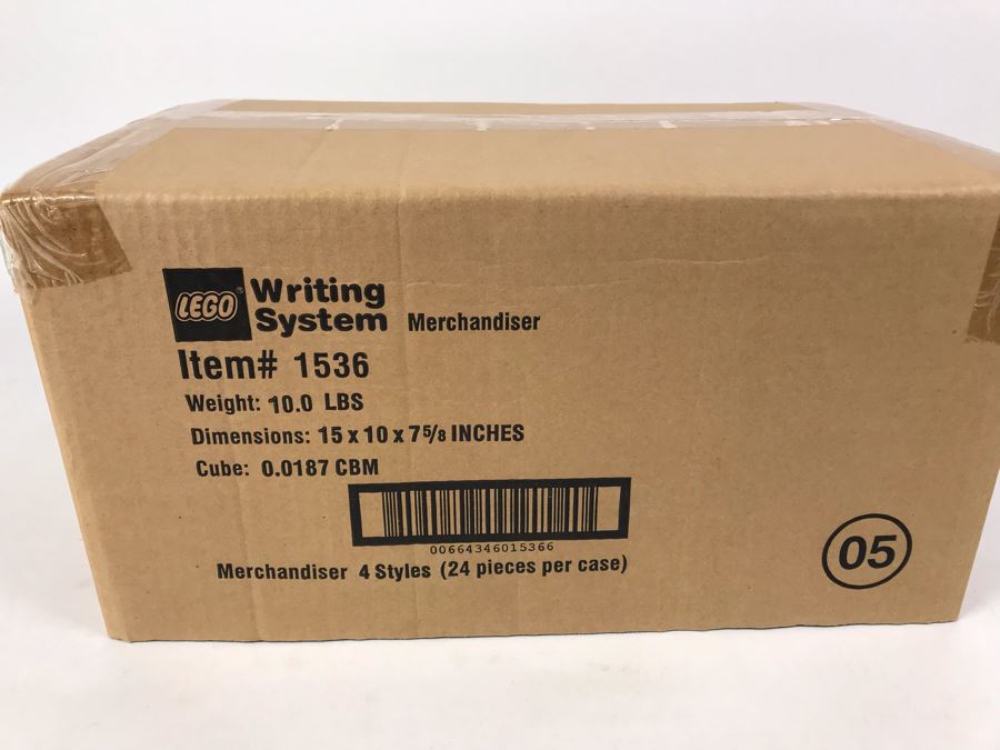 New 2001 LEGO Writing System Writing System Pens: Legoland Pen, Aquazone Pen, Faces Pen, Knights' Kingdom Pen Merchandiser Store Display By The CDM Company - 24 Pens [Photo 7]