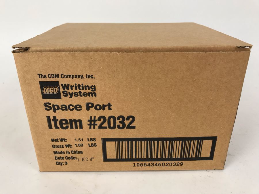 New 2001 LEGO Space Port Pen Pack Writing System Pens By The CDM Company - 3 Pen Packs [Photo 2]
