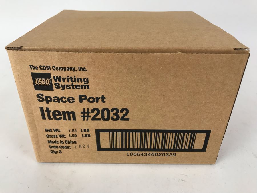 New 2001 LEGO Space Port Pen Pack Writing System Pens By The CDM Company - 3 Pen Packs [Photo 2]