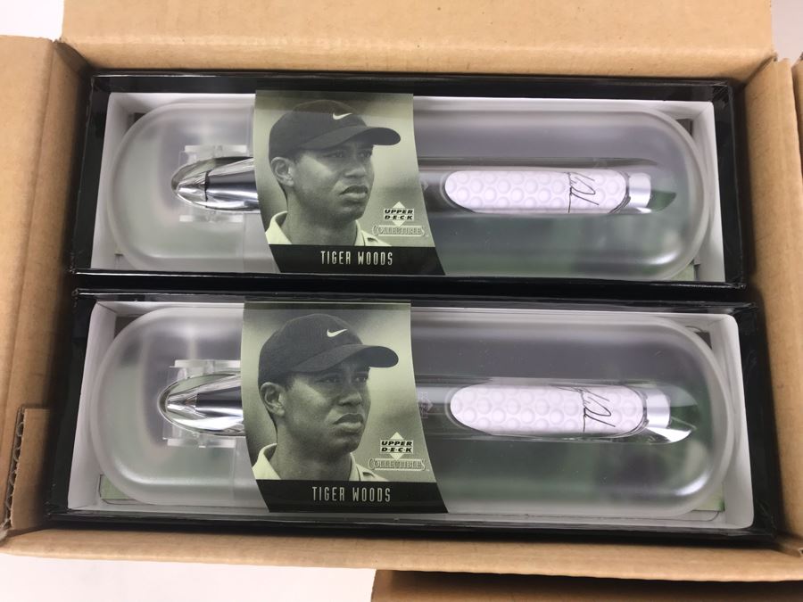 New Tiger Woods Upper Deck Collectibles Signature Series Limited Edition Individually Numbered Collectible Memorabilia Pod Pens With Merchandiser Store Display By The CDM Company - 3 Styles 24 Tiger Woods Pens [Photo 17]