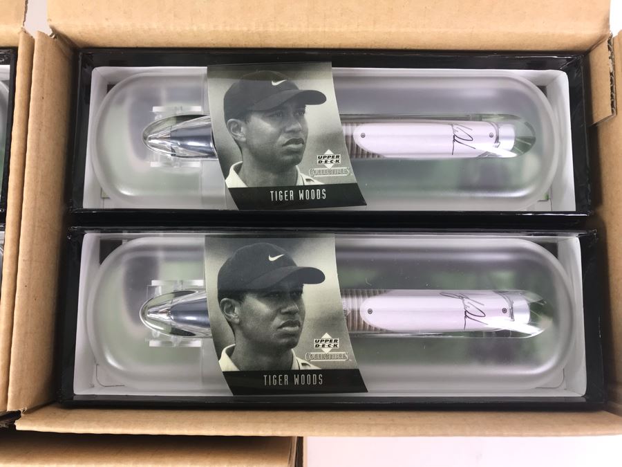 New Tiger Woods Upper Deck Collectibles Signature Series Limited Edition Individually Numbered Collectible Memorabilia Pod Pens With Merchandiser Store Display By The CDM Company - 3 Styles 24 Tiger Woods Pens [Photo 14]