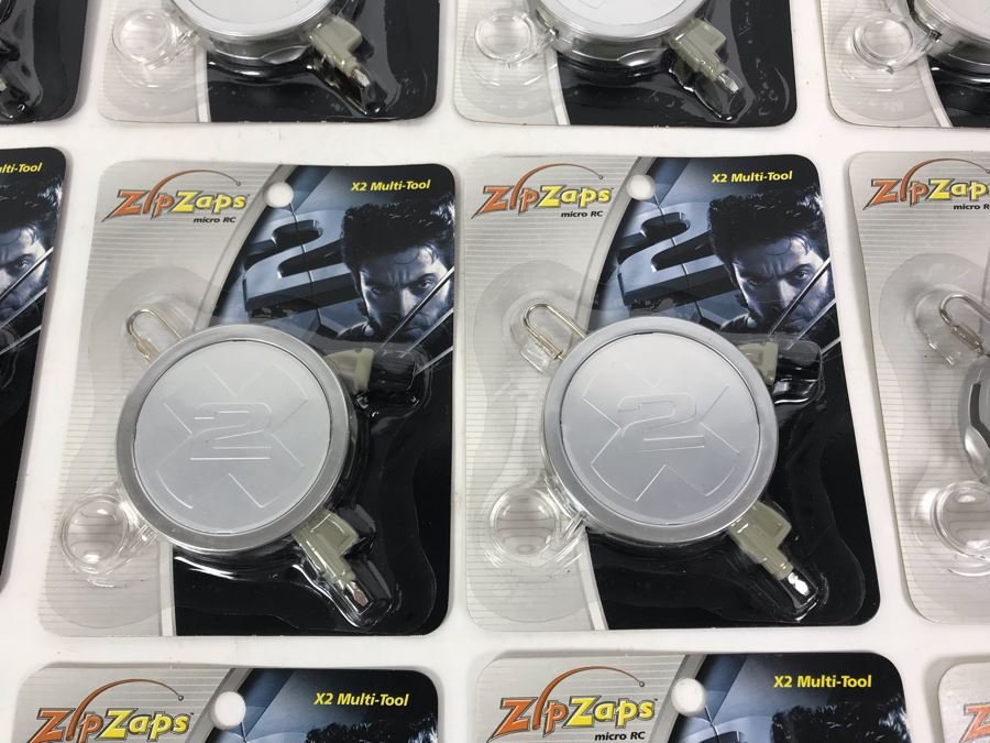 New 2003 Marvel X-Men 2 Wolverine ZipZaps Micro RC X2 Multi-Tool From RadioShack - 12 Total [Photo 3]