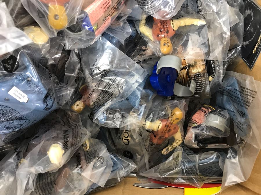 Huge Box Filled With New Kentucky Fried Chicken KFC ERAGON Happy Meal Toys: Eragon's Magic Revealer, Dueling Eragon, Dueling Galbatorix, Flying Saphira, Saphira's Power - See Photos [Photo 15]