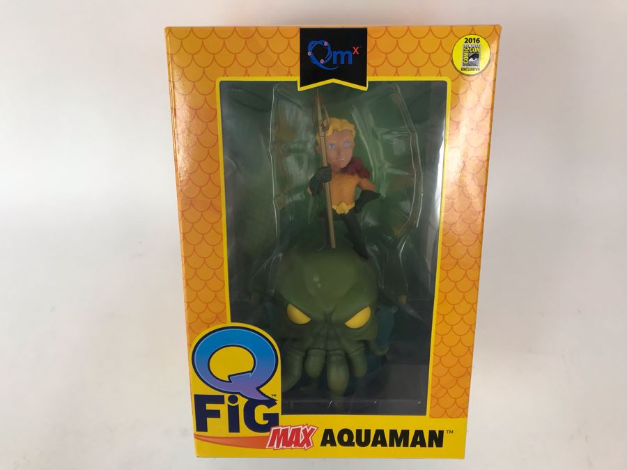 New 2016 DC Comics WB Aquaman Figurine By QMX