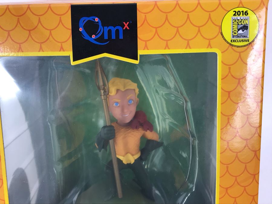 New 2016 DC Comics WB Aquaman Figurine By QMX [Photo 2]