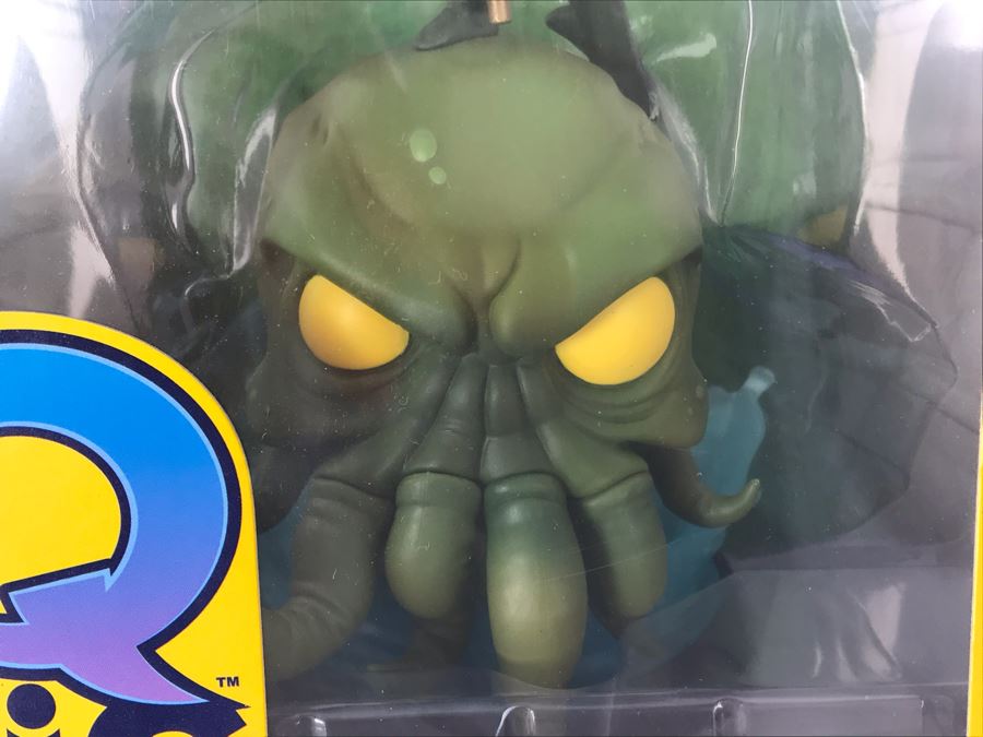 New 2016 DC Comics WB Aquaman Figurine By QMX [Photo 4]