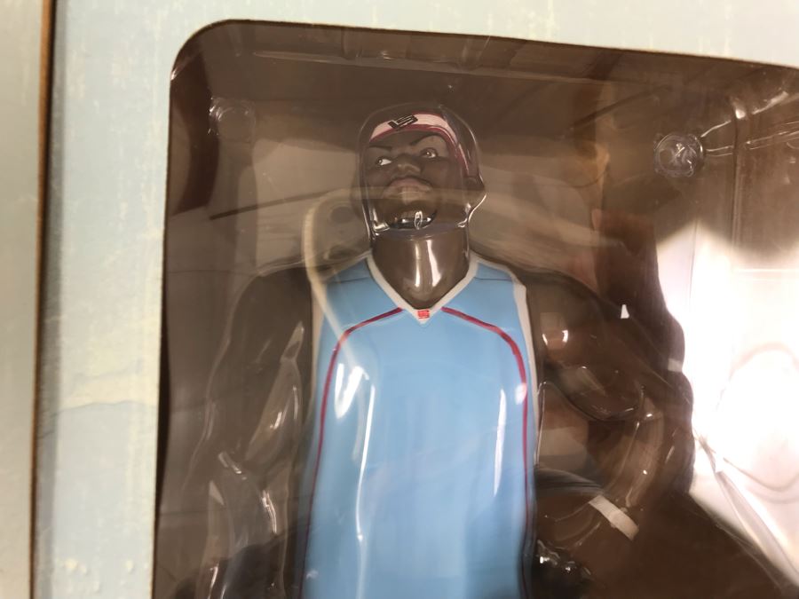 Rare Limited Edition Of 1,500 All Star Vinyl NBA The Lebrons King James Edition Athlete Lebron 2006 Upper Deck Collectibles Nike LeBron James Figure [Photo 5]