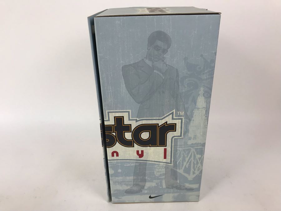 Rare Limited Edition Of 1,500 All Star Vinyl NBA The Lebrons King James Edition Athlete Lebron 2006 Upper Deck Collectibles Nike LeBron James Figure [Photo 10]