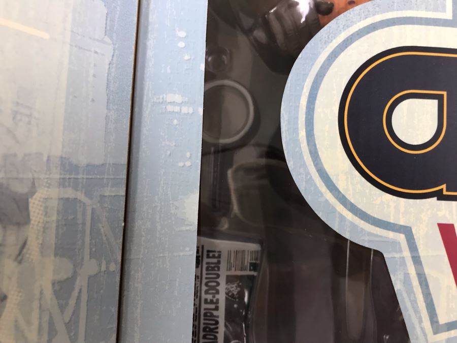 Rare Limited Edition Of 1,500 All Star Vinyl NBA The Lebrons -King James Edition Wise Lebron 2006 Upper Deck Collectibles Nike LeBron James Figure [Photo 6]