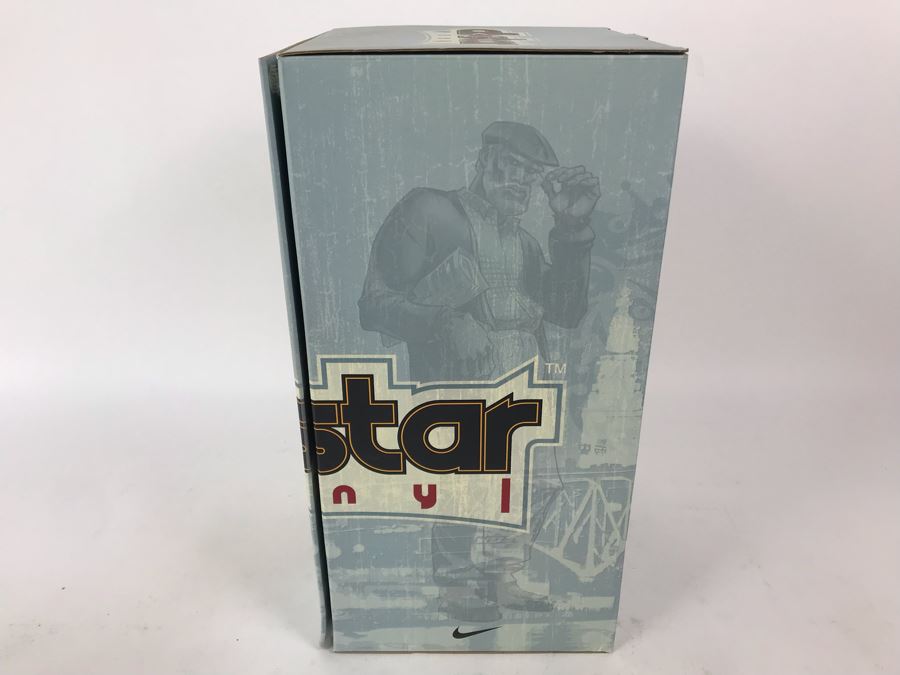 Rare Limited Edition Of 1,500 All Star Vinyl NBA The Lebrons King James Edition Kid Lebron 2006 Upper Deck Collectibles Nike LeBron James Figure [Photo 6]