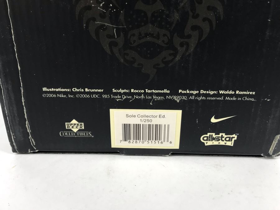 Very Rare Limited Edition Of 250 All Star Vinyl NBA Lebron James Sole Collector Edition 2006 Upper Deck Collectibles Nike [Photo 11]