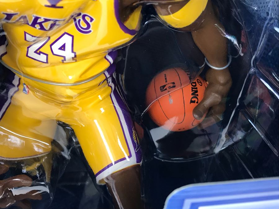 Rare Limited Edition Of 1,500 All Star Vinyl NBA Kobe Bryant Los Angeles Lakers Basketball 2007 Upper Deck Collectibles Collectible Vinyl Figure [Photo 10]