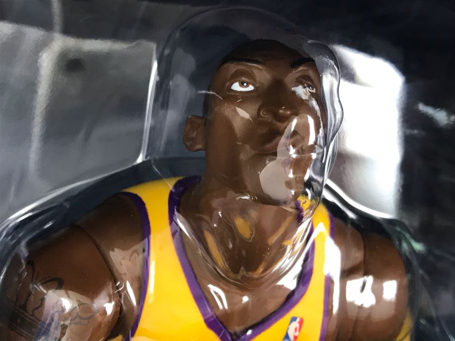 Rare Limited Edition Of 1,500 All Star Vinyl NBA Kobe Bryant Los Angeles Lakers Basketball 2007 Upper Deck Collectibles Collectible Vinyl Figure [Photo 12]