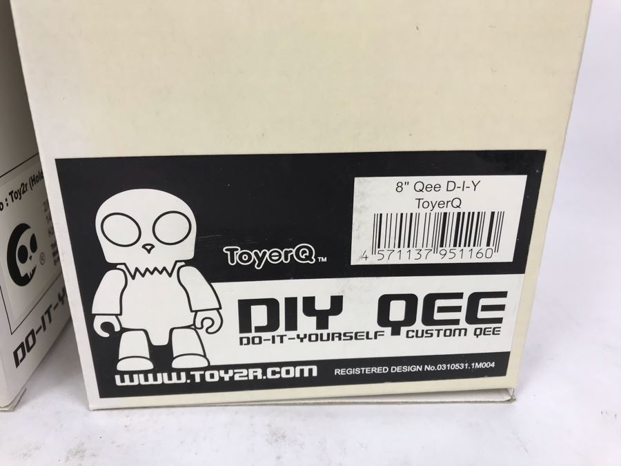 (3) New DIY QEE Do-It-Yourself Custom Qee Vinyl Collectible Toys: 8' Qee D-I-Y ToyerQ, KitCatQ And BearBearQ By Toy2r White Figures - See Photos [Photo 5]