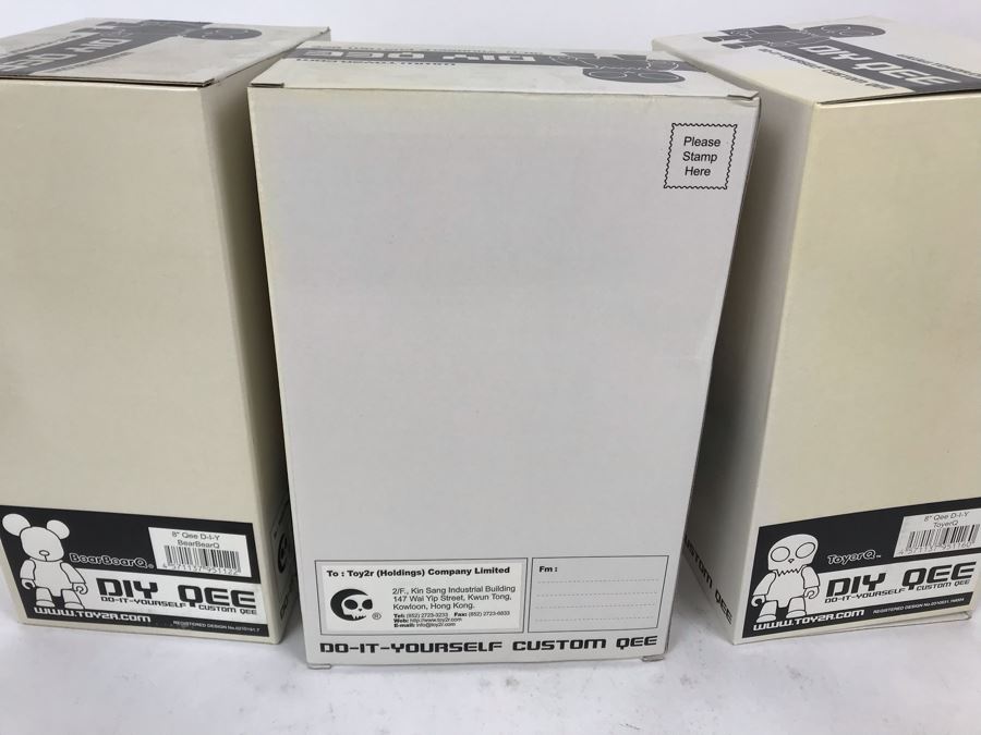 (3) New DIY QEE Do-It-Yourself Custom Qee Vinyl Collectible Toys: 8' Qee D-I-Y ToyerQ, KitCatQ And BearBearQ By Toy2r White Figures - See Photos [Photo 8]