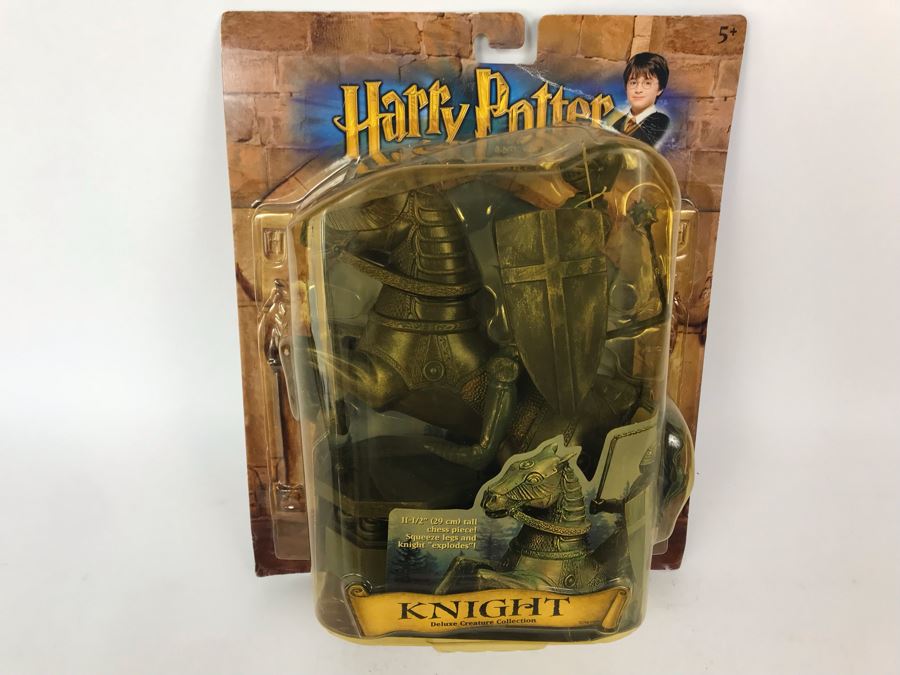 New 2002 Mattel Toys Harry Potter Knight Deluxe Creature Collection Action Figure 50846 [Photo 1]