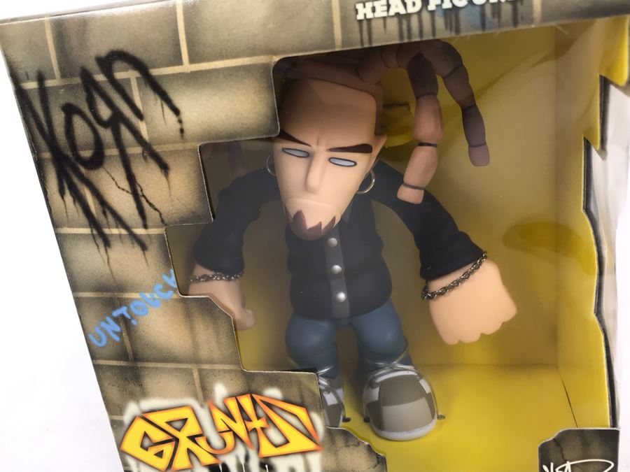 New In Box 2002 KORN Head Figure The Stronghold Group [Photo 3]