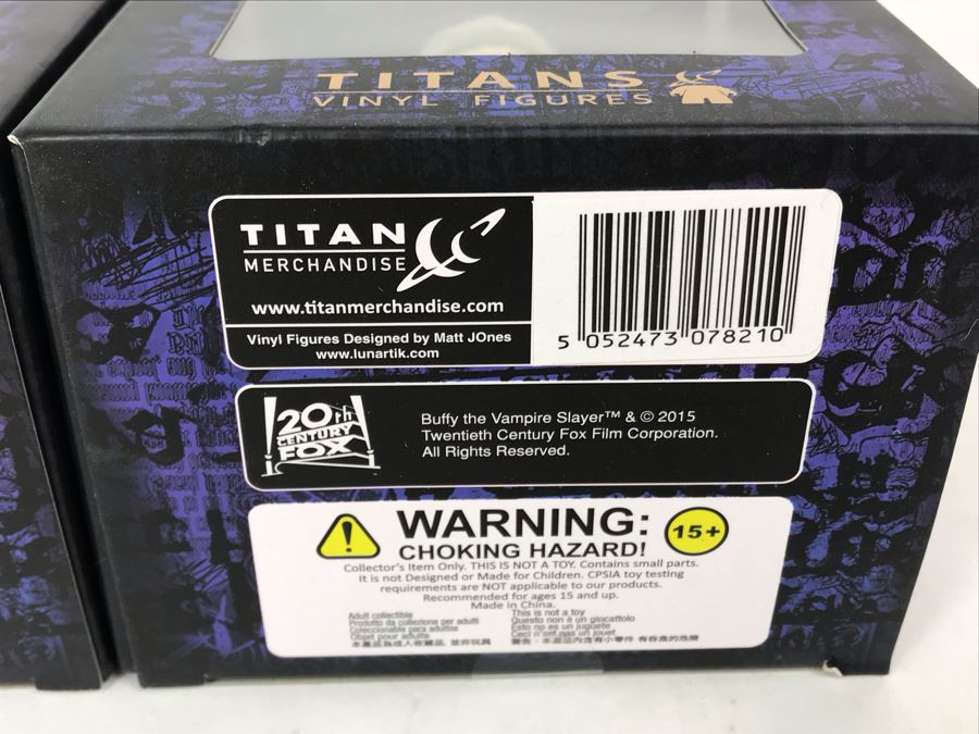 New Pair Of 2015 Buffy The Vampire Slayer Spike 4.5' Titans Vinyl Figures Nerd Block Exclusive [Photo 10]