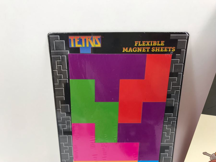 New Mattel Epic Enamels Robot Of The Universe He-Bot, New Space Invaders Limited Edition Mini Alien Vinyl Figure By Loot Crate And Tetris Flexible Magnet Sheets By Loot Crate [Photo 14]