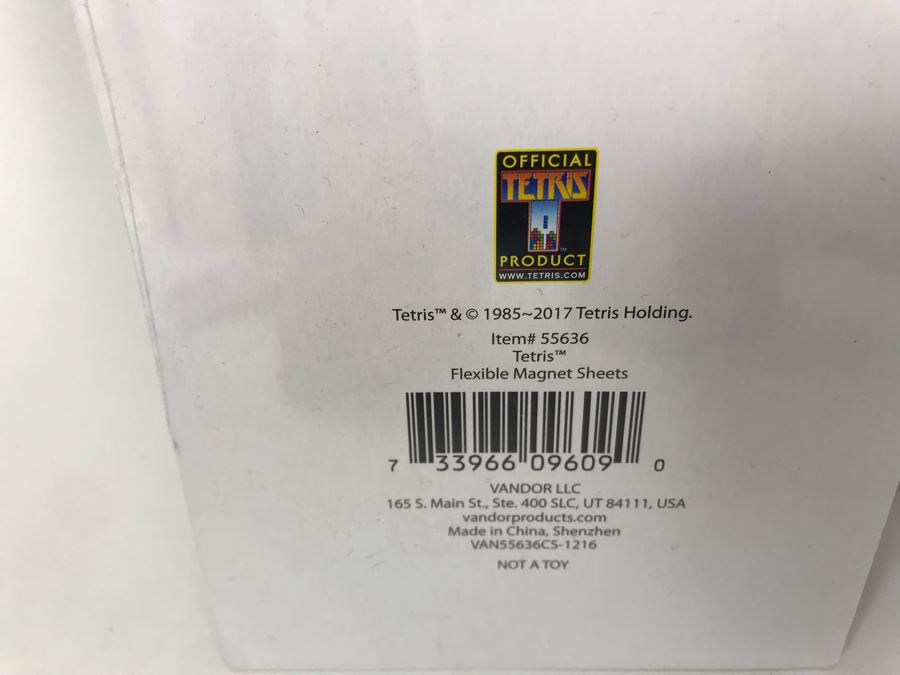 New Mattel Epic Enamels Robot Of The Universe He-Bot, New Space Invaders Limited Edition Mini Alien Vinyl Figure By Loot Crate And Tetris Flexible Magnet Sheets By Loot Crate [Photo 15]