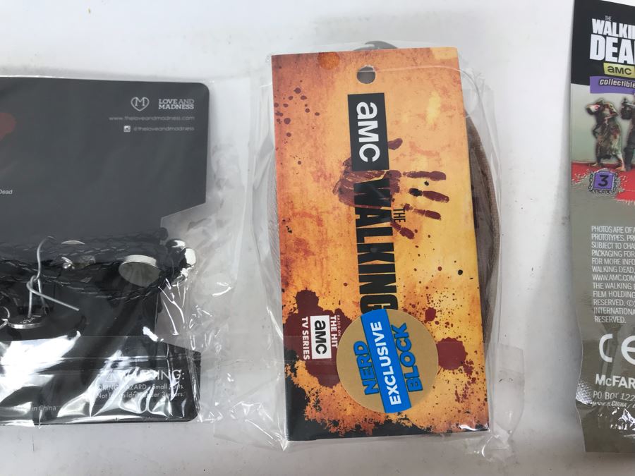 New AMC The Walking Dead Show Promotional Toys Items Jewelry [Photo 11]