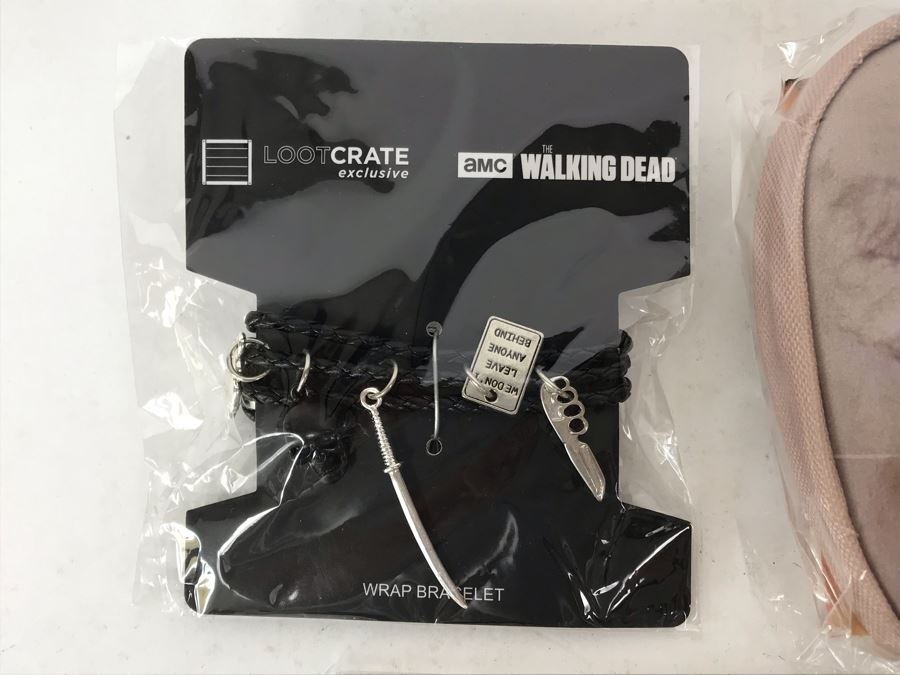 New AMC The Walking Dead Show Promotional Toys Items Jewelry [Photo 6]