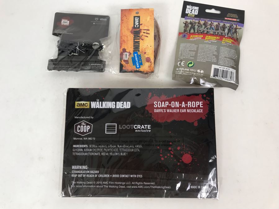 New AMC The Walking Dead Show Promotional Toys Items Jewelry [Photo 8]