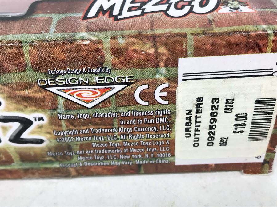 New In Box 2002 Mez-Itz Run Dmz By Mezco Toyz [Photo 7]