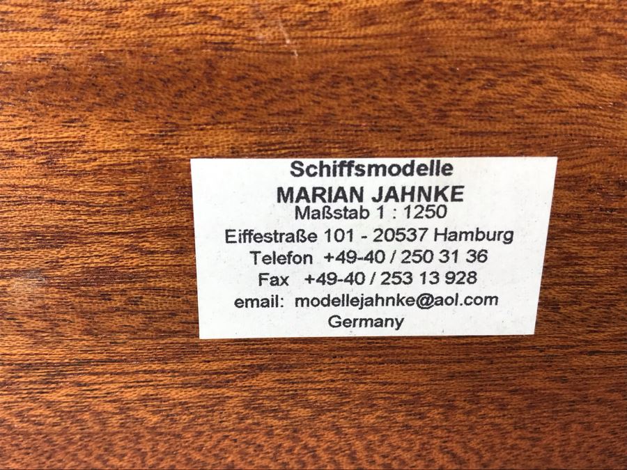 Metal Freight Container Ship Model Schiffsmodelle By Marian Jahnke Germany With Lucite Cover P&O Nedlloyd Whale Class 11'W X 3'D X 3'H [Photo 12]