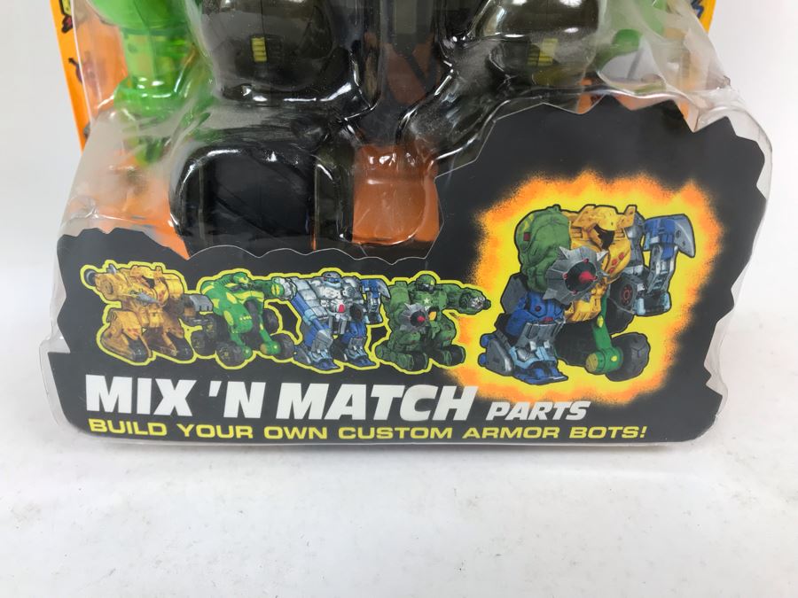 New In Packaging 2001 Armor Bots Fighting Machines Motorized Remote Control Ironhide Re:Play! [Photo 6]