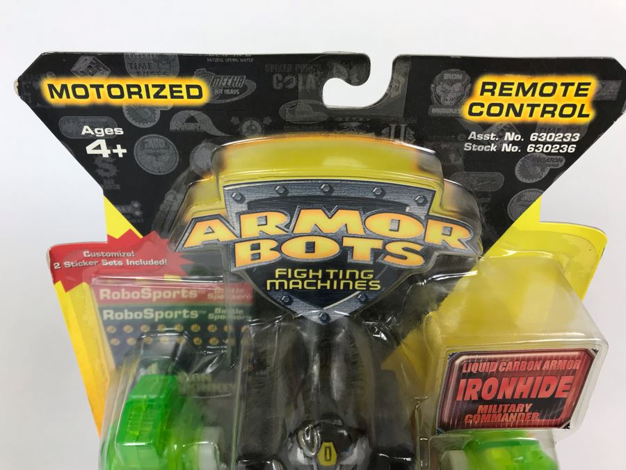 New In Packaging 2001 Armor Bots Fighting Machines Motorized Remote Control Ironhide Re:Play! [Photo 2]