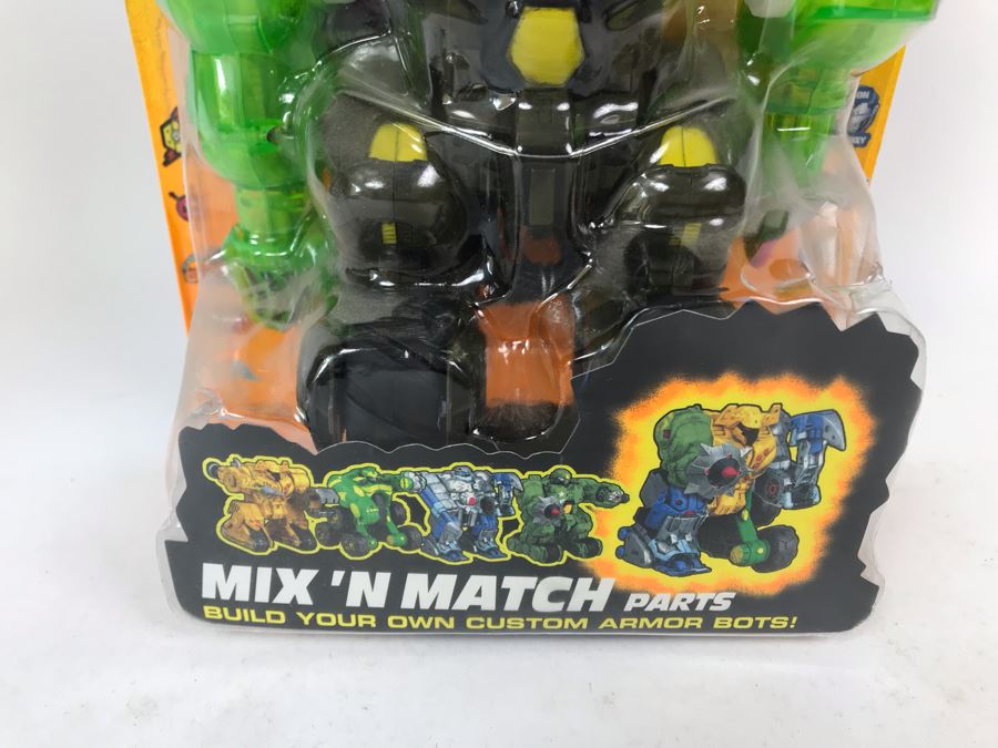 New In Packaging 2001 Armor Bots Fighting Machines Motorized Remote Control Ironhide Re:Play! [Photo 5]